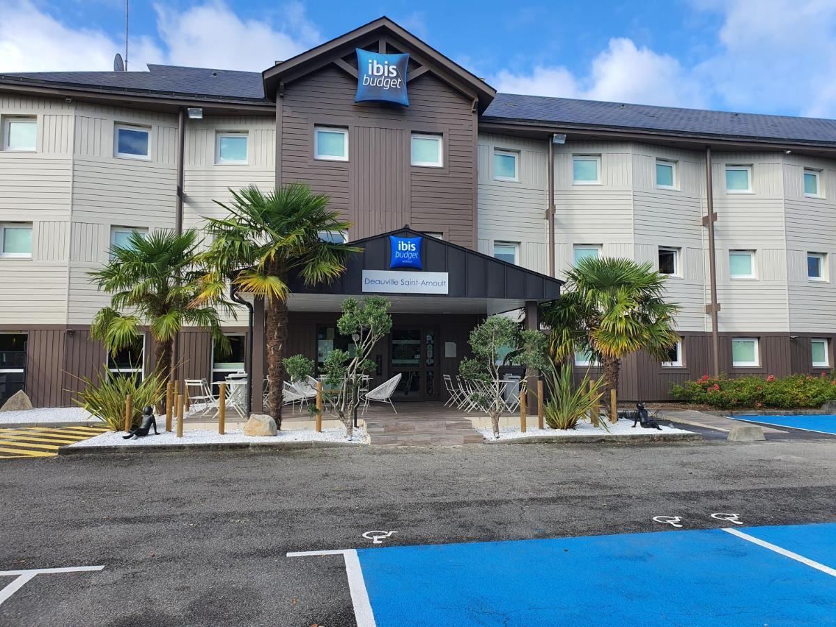 Hotel Ibis Budget Deauville Сент-Арну Екстериор снимка