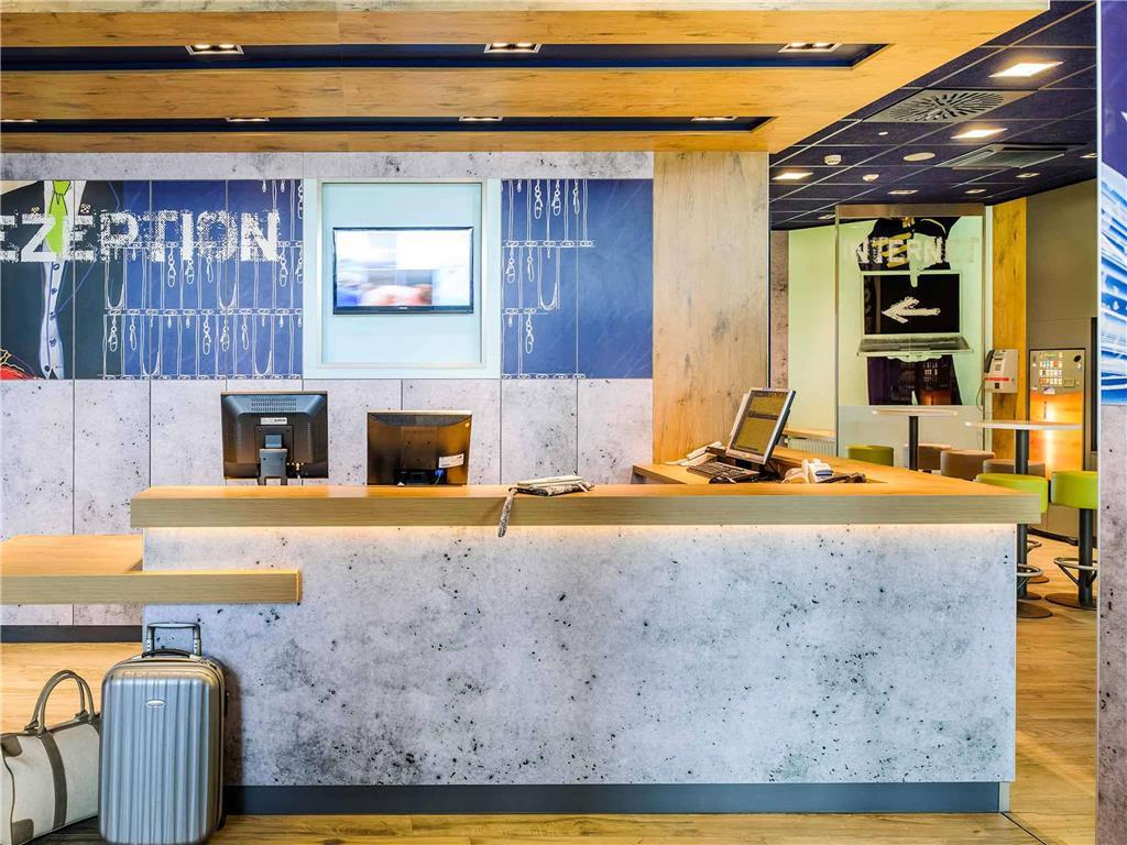 Hotel Ibis Budget Deauville Сент-Арну Екстериор снимка
